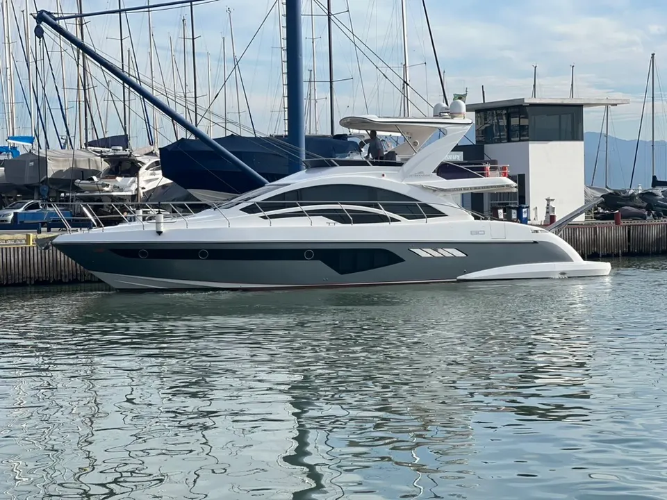 2018 Intermarine 600